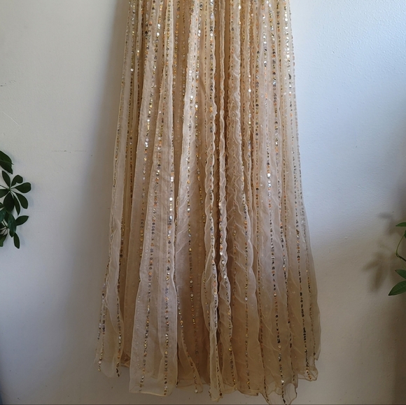 Mac Duggal, Sequined Sleeveless WrapOver A Line Gown, Nude/Gold, Size 8, NWT - Picture 13 of 16